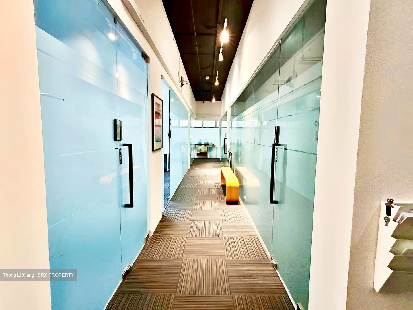 Midview City (D20), Office #490159261